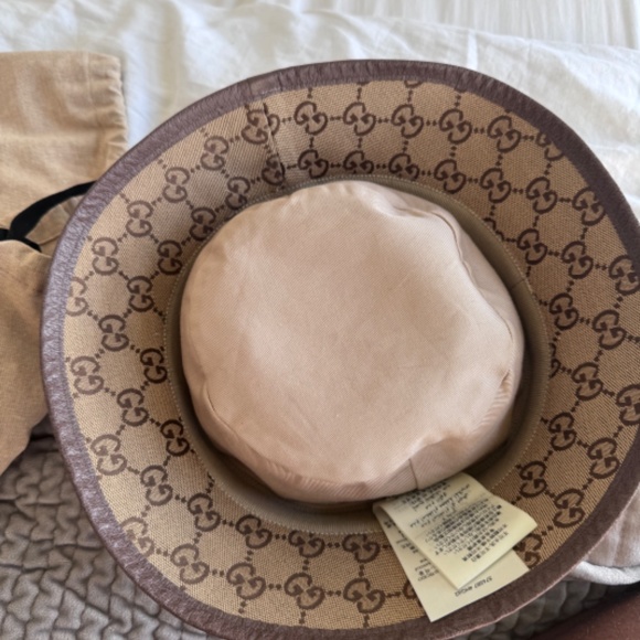 Gucci canvas bucket sz s - Picture 2 of 3